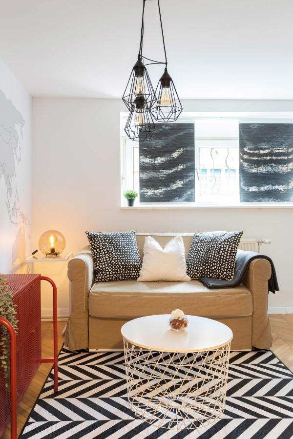 Apartamento Modern Studio Near British Square Zagreb Exterior foto