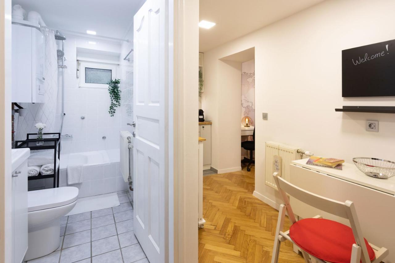 Apartamento Modern Studio Near British Square Zagreb Exterior foto